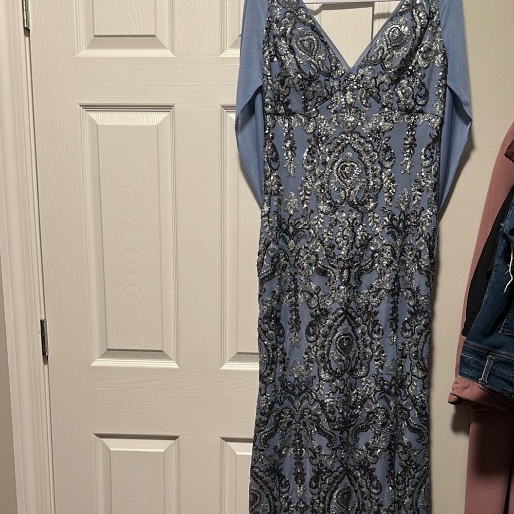 Black and White Sleeveless V-Neck Sheath Maxi Dress